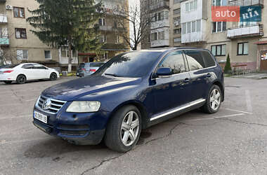 Внедорожник / Кроссовер Volkswagen Touareg 2004 в Виноградове