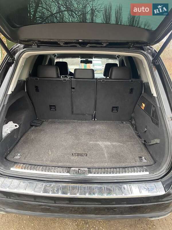 Позашляховик / Кросовер Volkswagen Touareg 2012 в Кам'янець-Подільському