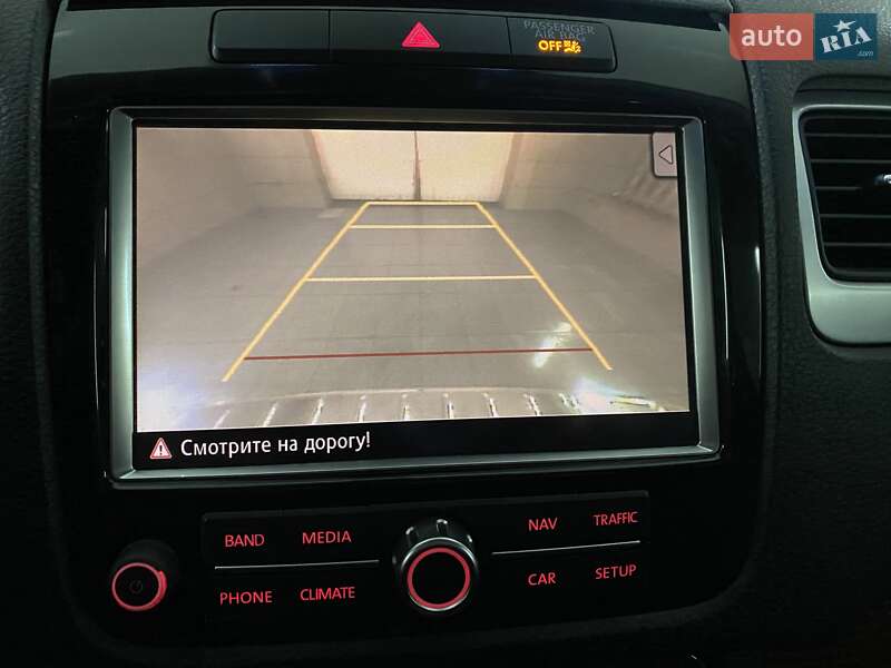 Внедорожник / Кроссовер Volkswagen Touareg 2011 в Умани