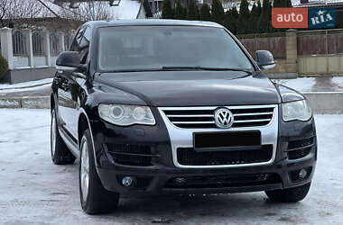 Позашляховик / Кросовер Volkswagen Touareg 2008 в Рівному