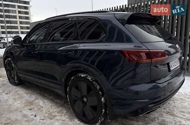 Позашляховик / Кросовер Volkswagen Touareg 2023 в Києві