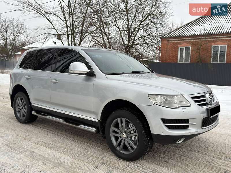 Внедорожник / Кроссовер Volkswagen Touareg 2008 в Ахтырке