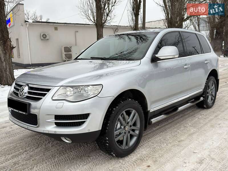 Внедорожник / Кроссовер Volkswagen Touareg 2008 в Ахтырке
