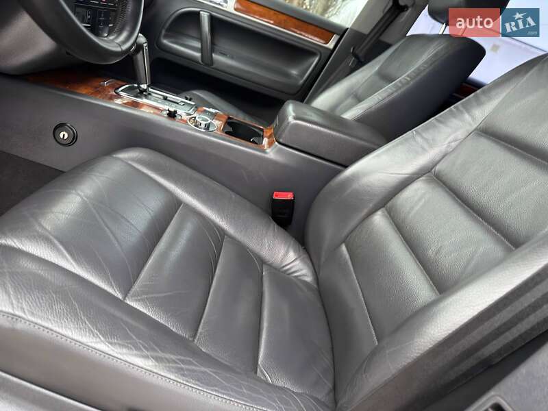 Внедорожник / Кроссовер Volkswagen Touareg 2008 в Ахтырке