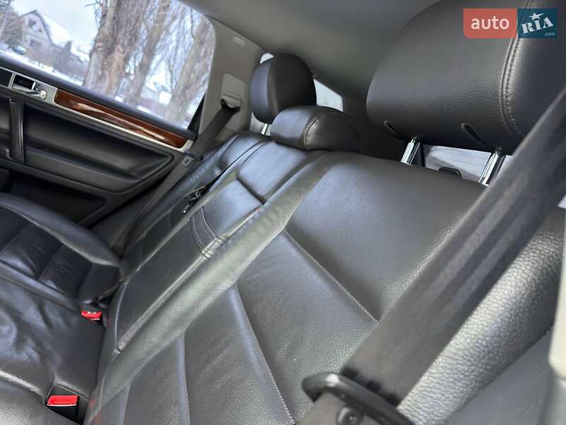 Внедорожник / Кроссовер Volkswagen Touareg 2008 в Ахтырке