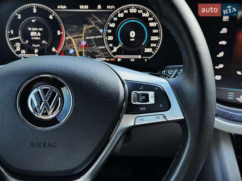 Внедорожник / Кроссовер Volkswagen Touareg 2019 в Киеве фото 35 Внедорожник / Кроссовер Volkswagen Touareg 2019 в Киеве