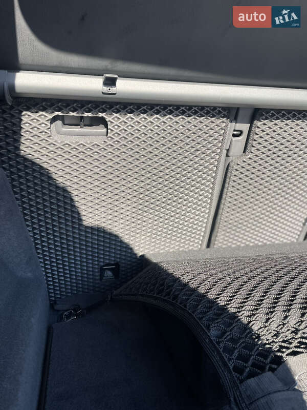 Позашляховик / Кросовер Volkswagen Touareg 2020 в Львові