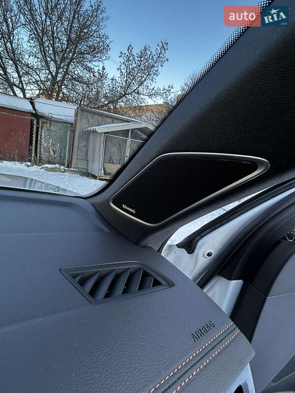 Внедорожник / Кроссовер Volkswagen Touareg 2021 в Киеве фото 14 Внедорожник / Кроссовер Volkswagen Touareg 2021 в Киеве