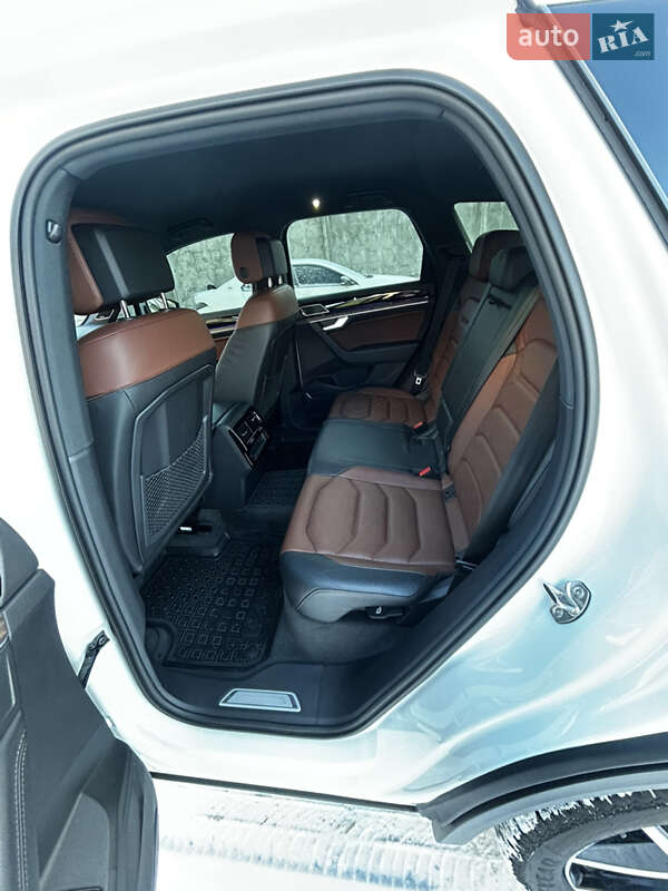 Внедорожник / Кроссовер Volkswagen Touareg 2021 в Киеве фото 16 Внедорожник / Кроссовер Volkswagen Touareg 2021 в Киеве