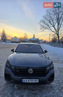 Внедорожник / Кроссовер Volkswagen Touareg 2023 в Киеве