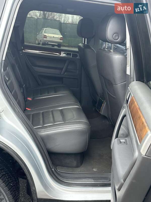 Внедорожник / Кроссовер Volkswagen Touareg 2007 в Софиевской Борщаговке фото 13 Внедорожник / Кроссовер Volkswagen Touareg 2007 в Софиевской Борщаговке