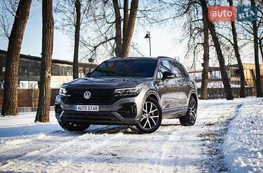 Позашляховик / Кросовер Volkswagen Touareg 2019 в Києві
