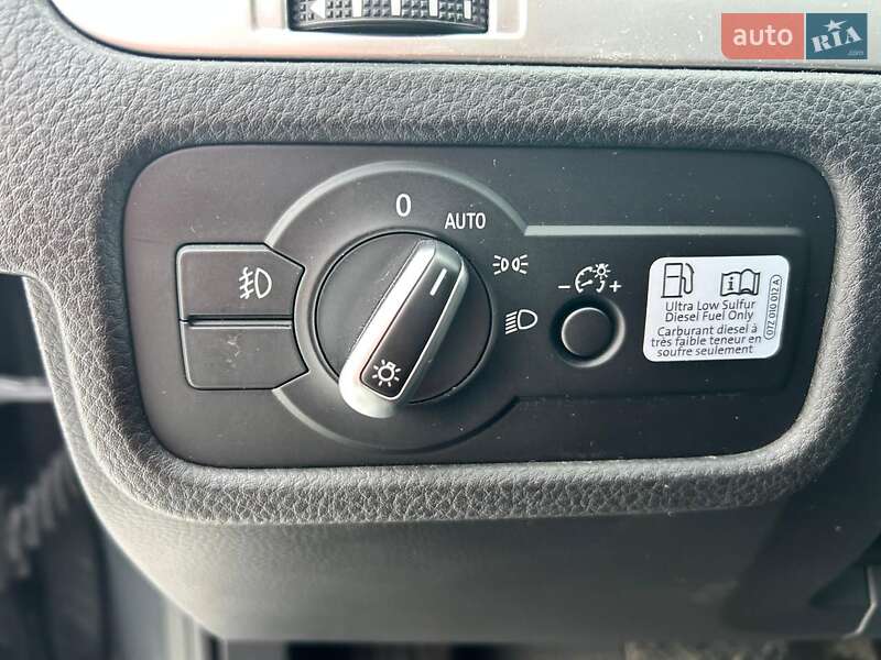 Внедорожник / Кроссовер Volkswagen Touareg 2015 в Киеве фото 14 Внедорожник / Кроссовер Volkswagen Touareg 2015 в Киеве