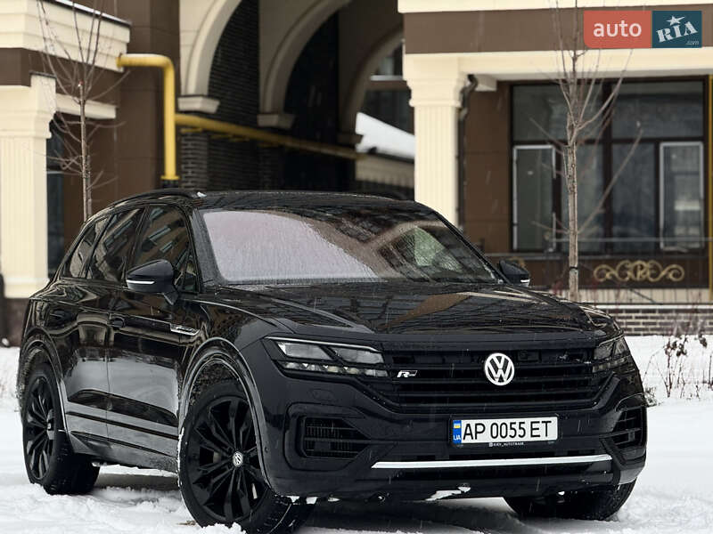 Внедорожник / Кроссовер Volkswagen Touareg 2019 в Киеве