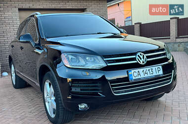 Позашляховик / Кросовер Volkswagen Touareg 2011 в Умані
