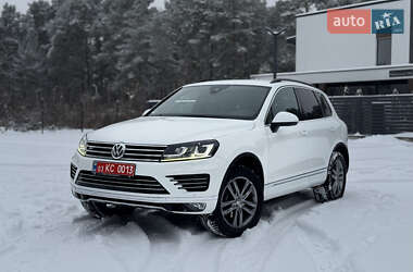 Внедорожник / Кроссовер Volkswagen Touareg 2017 в Ковеле