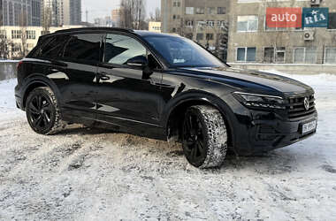Внедорожник / Кроссовер Volkswagen Touareg 2023 в Киеве