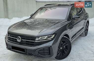 Позашляховик / Кросовер Volkswagen Touareg 2024 в Києві