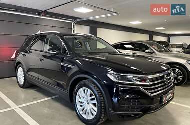 Позашляховик / Кросовер Volkswagen Touareg 2020 в Львові