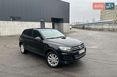 Внедорожник / Кроссовер Volkswagen Touareg 2010 в Киеве