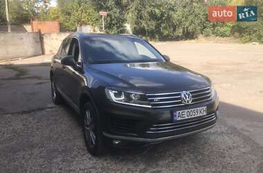 Внедорожник / Кроссовер Volkswagen Touareg 2015 в Кривом Роге