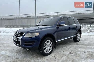 Внедорожник / Кроссовер Volkswagen Touareg 2009 в Киеве