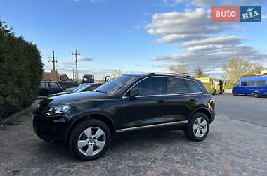 Позашляховик / Кросовер Volkswagen Touareg 2011 в Тульчині