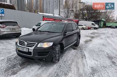 Внедорожник / Кроссовер Volkswagen Touareg 2008 в Киеве