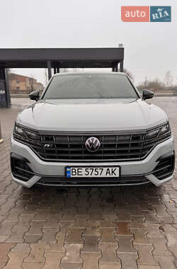 Внедорожник / Кроссовер Volkswagen Touareg 2019 в Николаеве