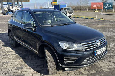 Позашляховик / Кросовер Volkswagen Touareg 2016 в Ізмаїлі