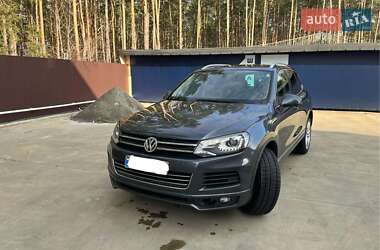 Позашляховик / Кросовер Volkswagen Touareg 2013 в Києві