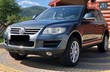 Внедорожник / Кроссовер Volkswagen Touareg 2008 в Львове