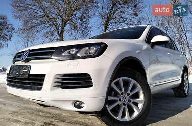 Позашляховик / Кросовер Volkswagen Touareg 2014 в Рівному