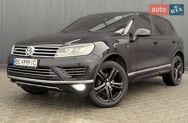 Внедорожник / Кроссовер Volkswagen Touareg 2015 в Львове