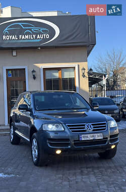 Внедорожник / Кроссовер Volkswagen Touareg 2005 в Николаеве