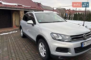 Внедорожник / Кроссовер Volkswagen Touareg 2013 в Радивилове
