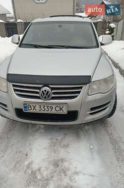Внедорожник / Кроссовер Volkswagen Touareg 2007 в Каменец-Подольском