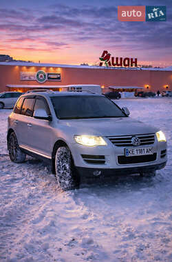 Внедорожник / Кроссовер Volkswagen Touareg 2008 в Киеве
