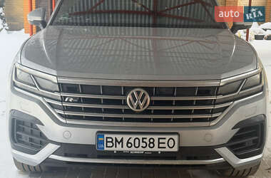 Позашляховик / Кросовер Volkswagen Touareg 2018 в Полтаві