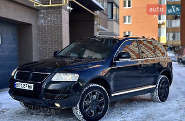 Внедорожник / Кроссовер Volkswagen Touareg 2005 в Хмельницком