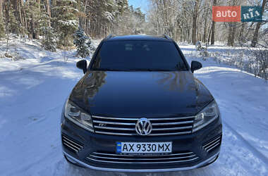 Позашляховик / Кросовер Volkswagen Touareg 2016 в Охтирці