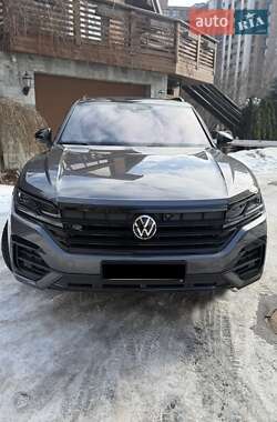 Внедорожник / Кроссовер Volkswagen Touareg 2023 в Киеве