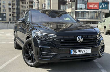 Позашляховик / Кросовер Volkswagen Touareg 2023 в Києві