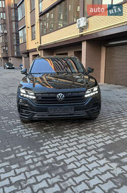 Позашляховик / Кросовер Volkswagen Touareg 2022 в Хмельницькому
