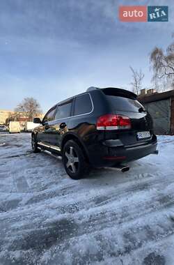 Внедорожник / Кроссовер Volkswagen Touareg 2006 в Виннице