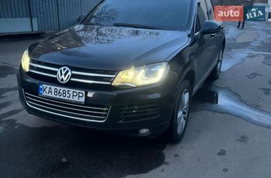 Позашляховик / Кросовер Volkswagen Touareg 2011 в Києві