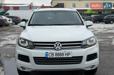 Позашляховик / Кросовер Volkswagen Touareg 2014 в Чернігові