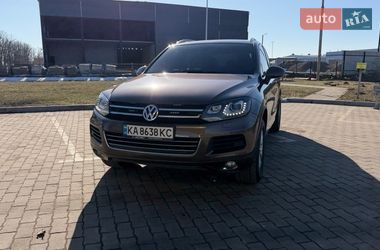 Позашляховик / Кросовер Volkswagen Touareg 2013 в Києві