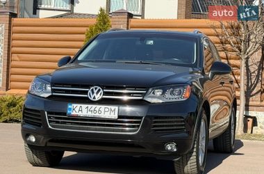Внедорожник / Кроссовер Volkswagen Touareg 2014 в Борисполе