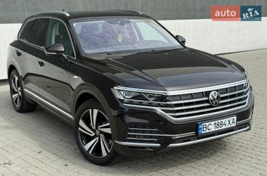 Позашляховик / Кросовер Volkswagen Touareg 2021 в Тернополі